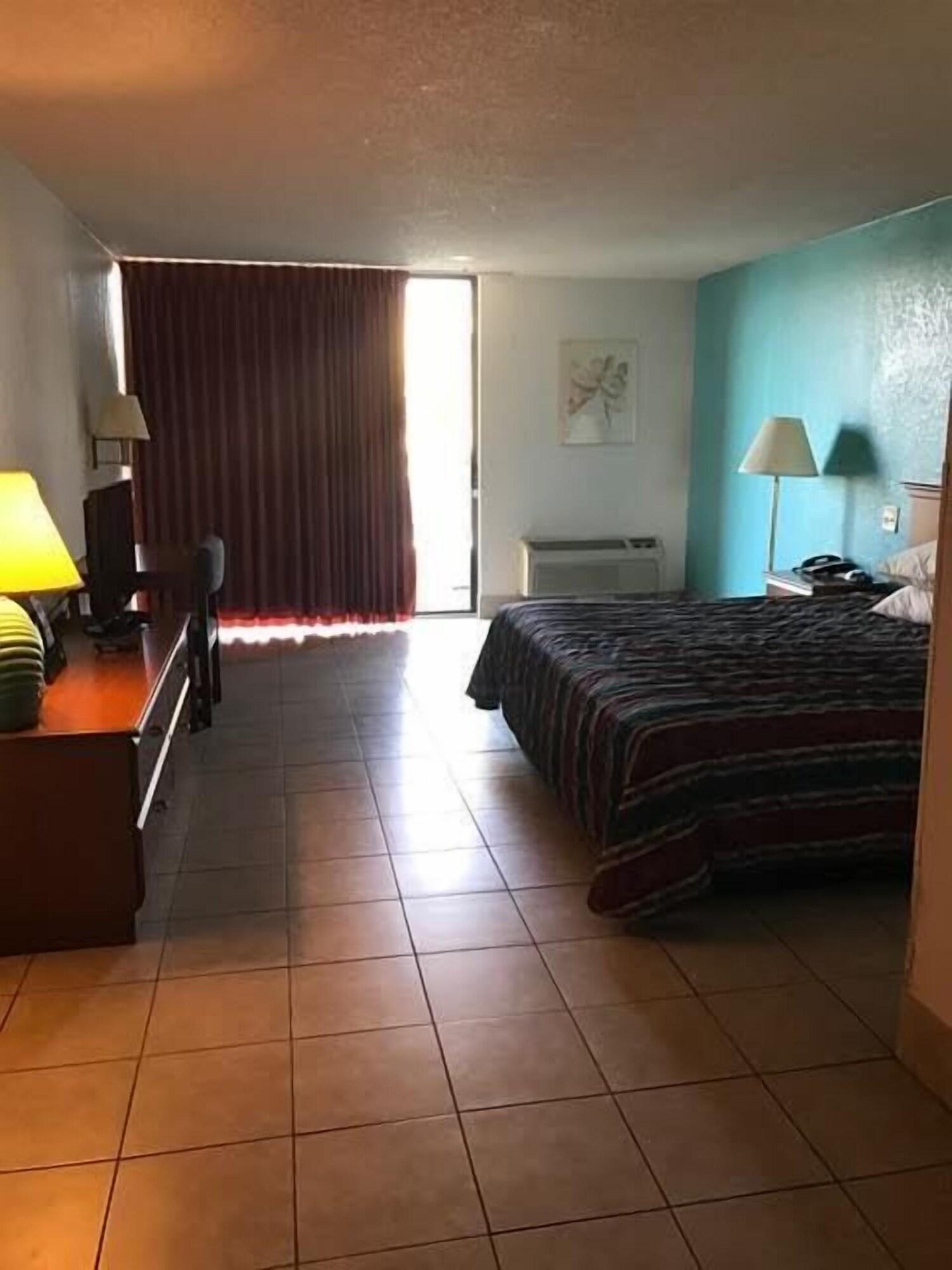 Howard Johnson By Wyndham Winter Haven Fl Екстер'єр фото